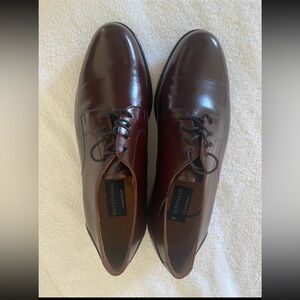 Men’s Bostonian Shoes.